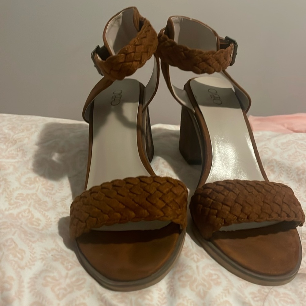 Cato size 8 heels brown